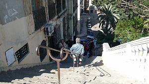 ORAN MARS 2012 82 Marcel MORVAN , retrouve les jeux de l'enfance , rue Decugis